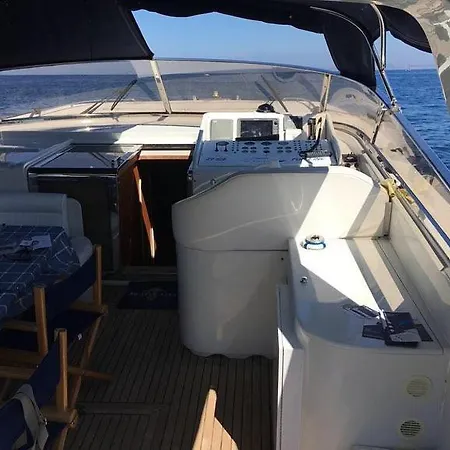 Rizzardi 53 Botel
