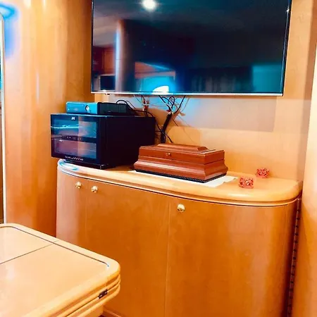 Botel Rizzardi 53